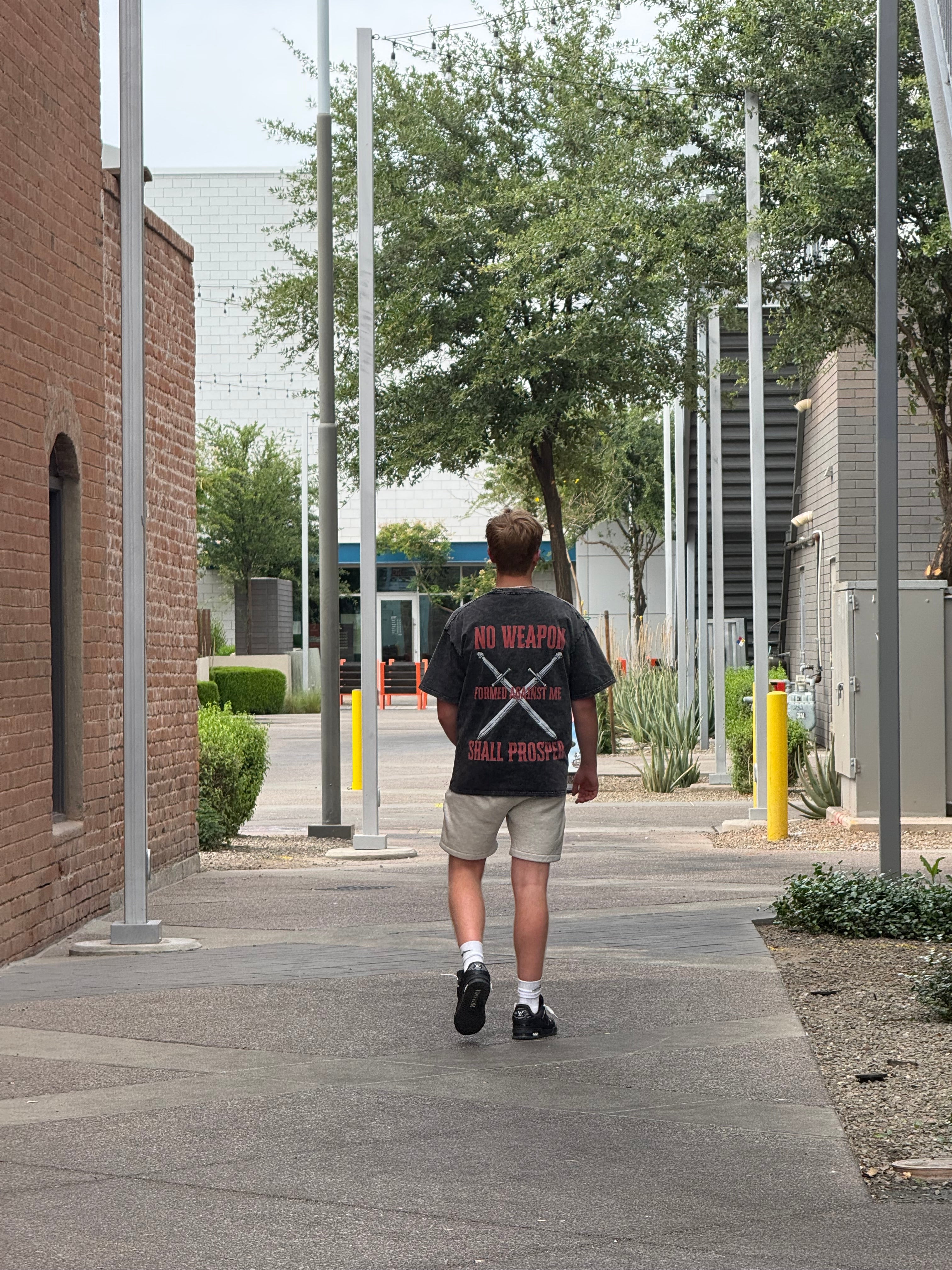 No weapon formed tee